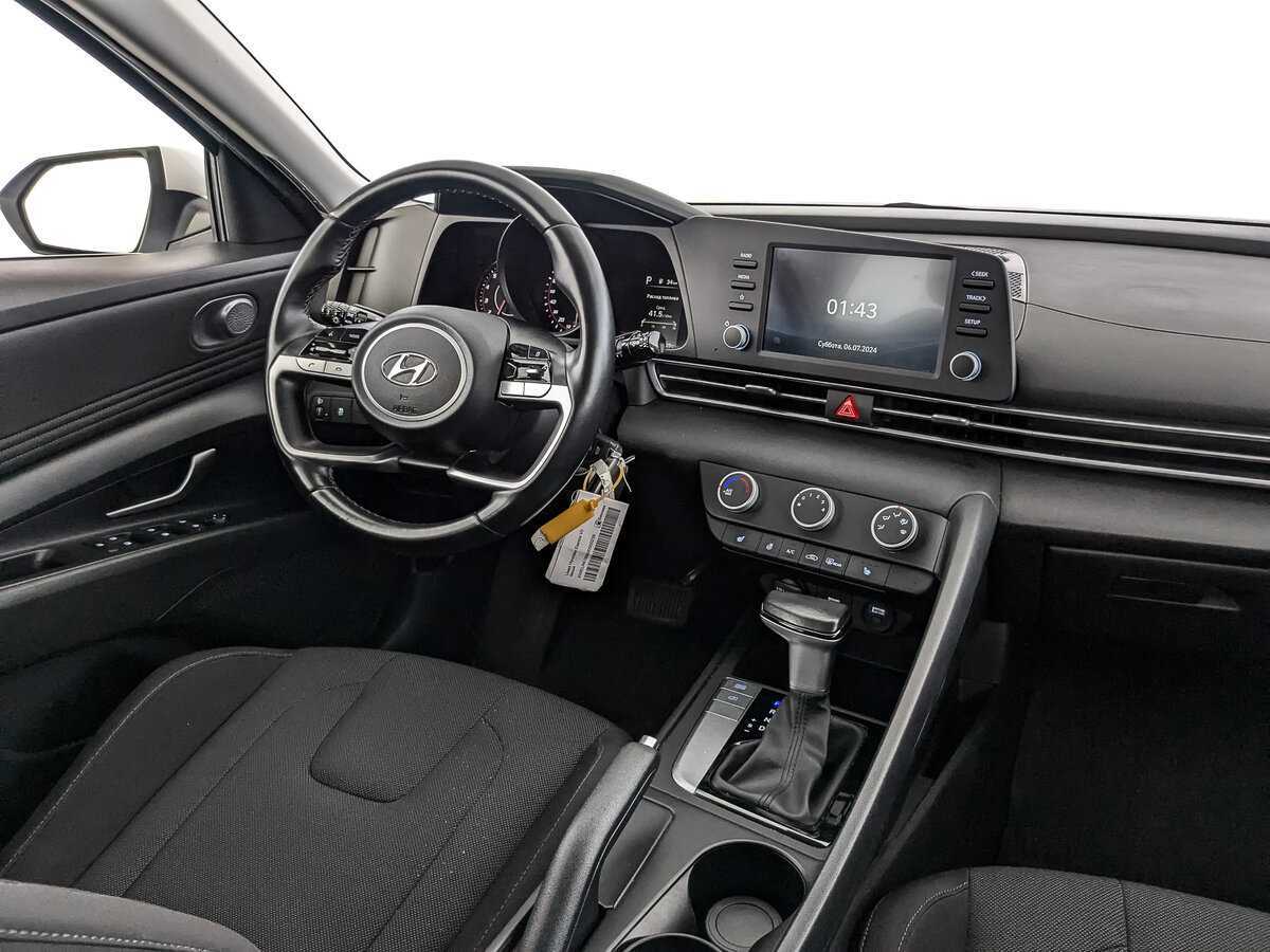Купить Hyundai Elantra, 2021, 41 281 км, фото №23