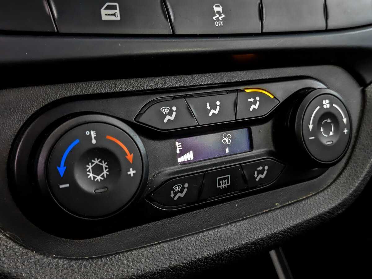 Купить Lada (ВАЗ) Vesta, 2016, 66 845 км, фото №21