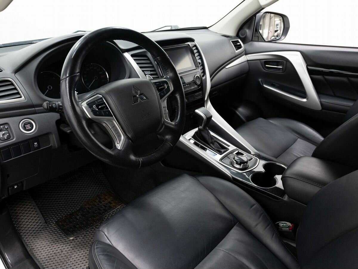 Купить Mitsubishi Pajero Sport, 2017, 105 000 км, фото №7