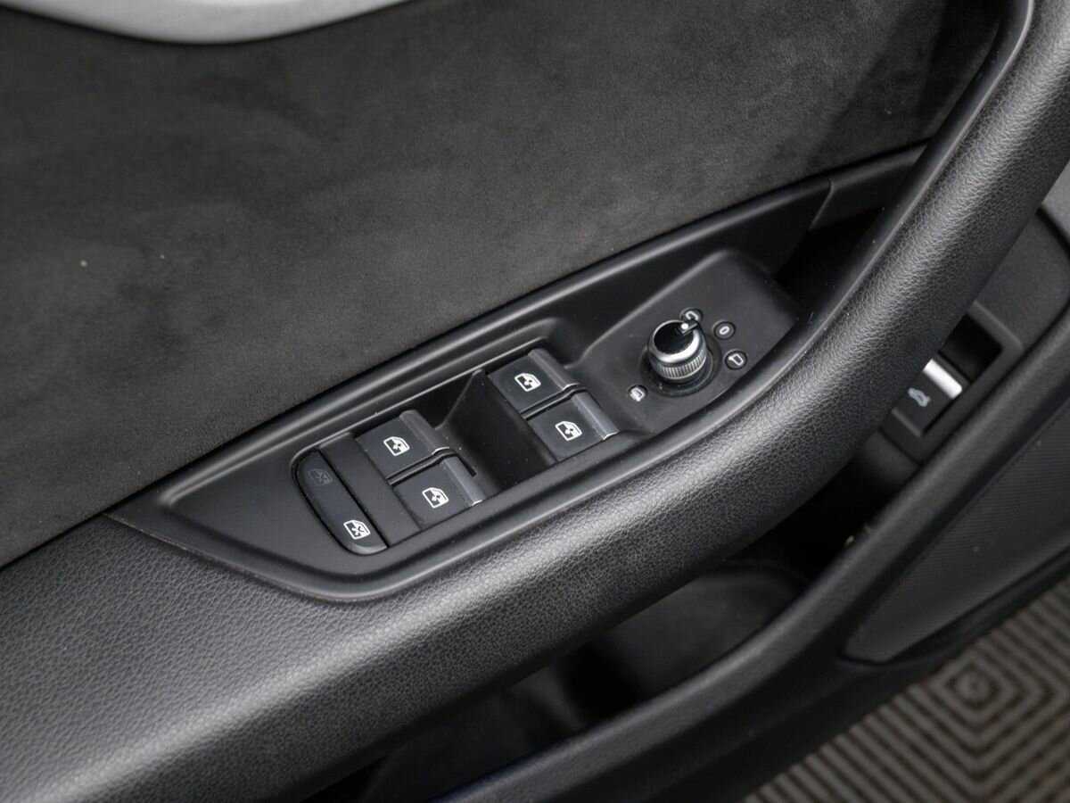 Купить Audi A4, 2017, 130 000 км, фото №15