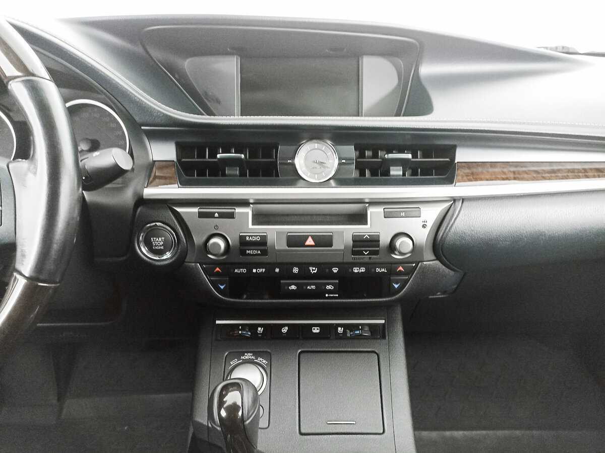 Купить Lexus ES 250, 2015, 124 746 км, фото №10