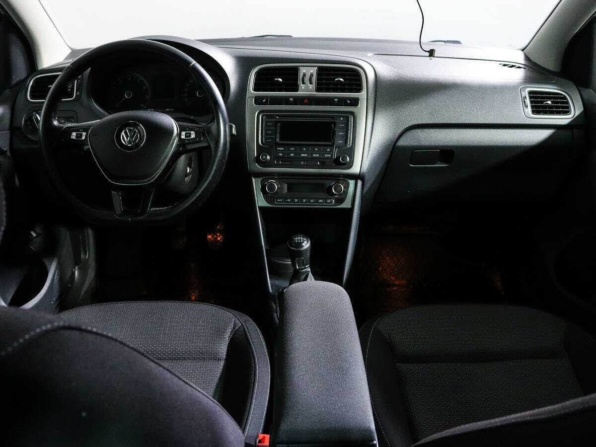 Купить Volkswagen Polo, 2017, 105 940 км, фото №10