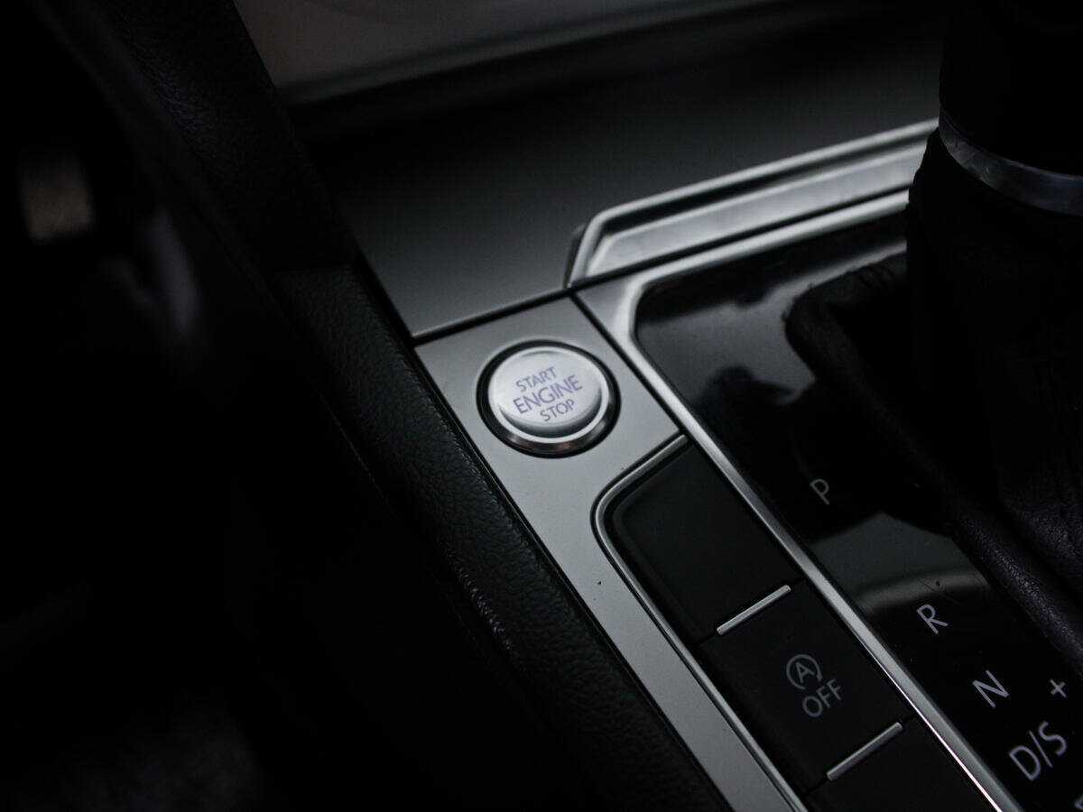 Купить Volkswagen Passat, 2018, 118 171 км, фото №18