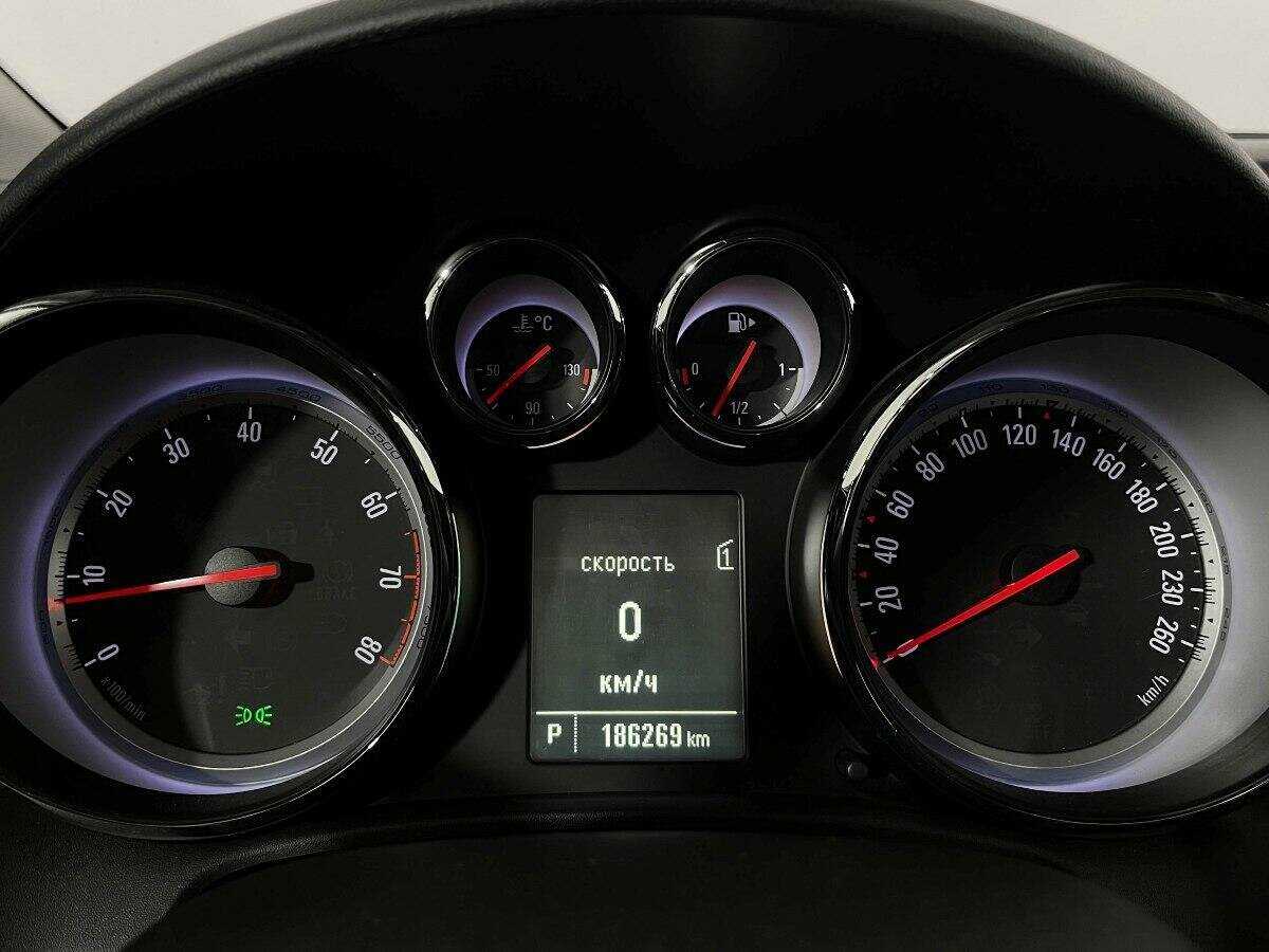 Купить Opel Astra, 2012, 186 500 км, фото №11