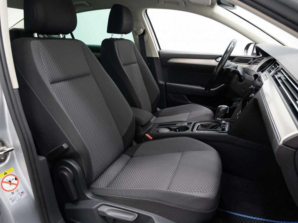 Купить Volkswagen Passat DSG6, 2017, 161 362 км, фото №13