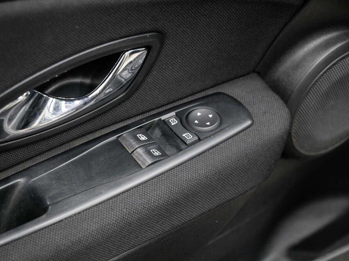 Купить Renault Fluence, 2013, 315 000 км, фото №11