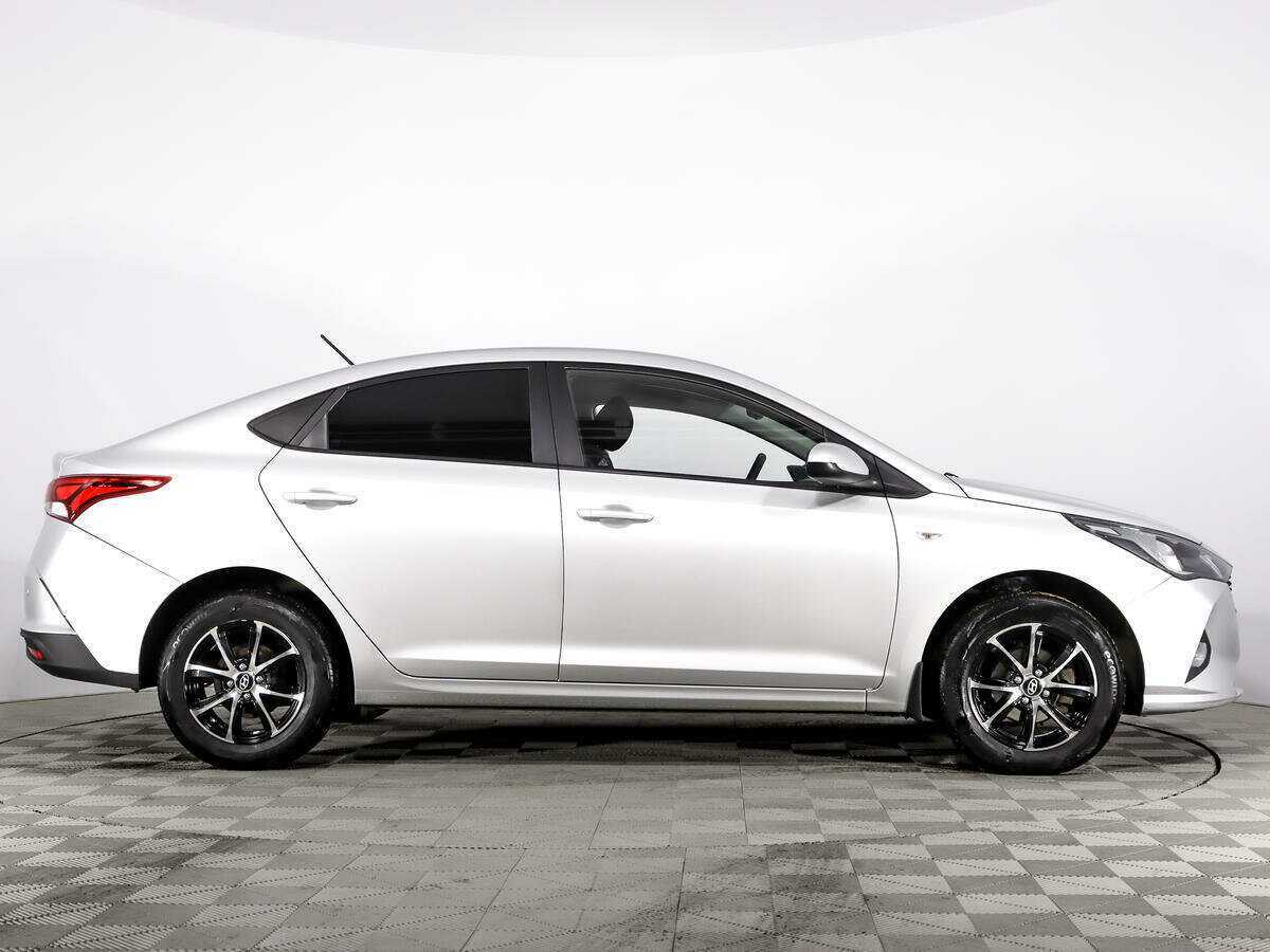 Купить Hyundai Solaris, 2021, 82 454 км, фото №4