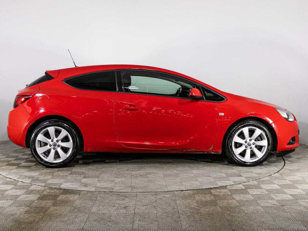Купить Opel Astra GTC, 2013, 151 750 км, фото №4