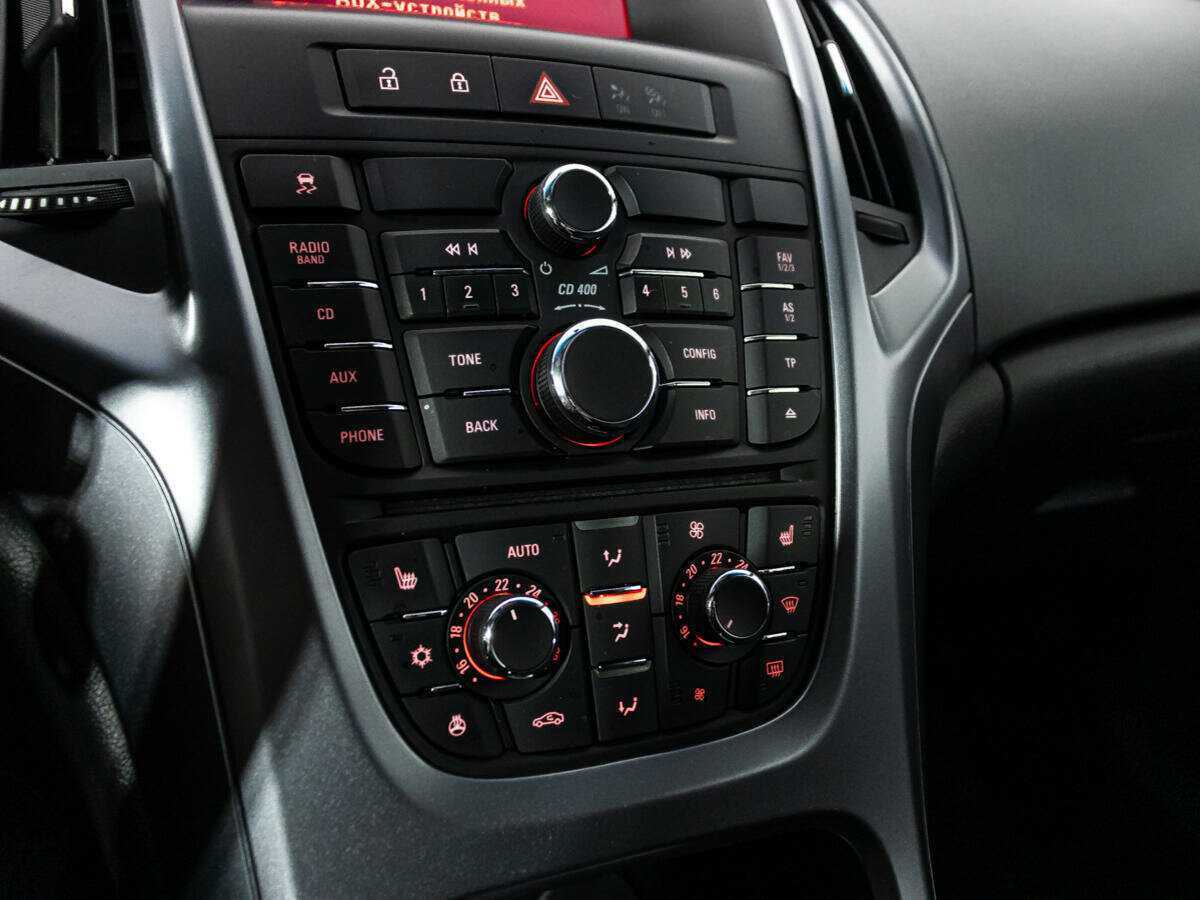 Купить Opel Astra GTC, 2013, 151 750 км, фото №15