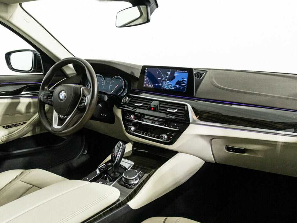 Купить BMW 5 серии 520d xDrive, 2016, 106 752 км, фото №9