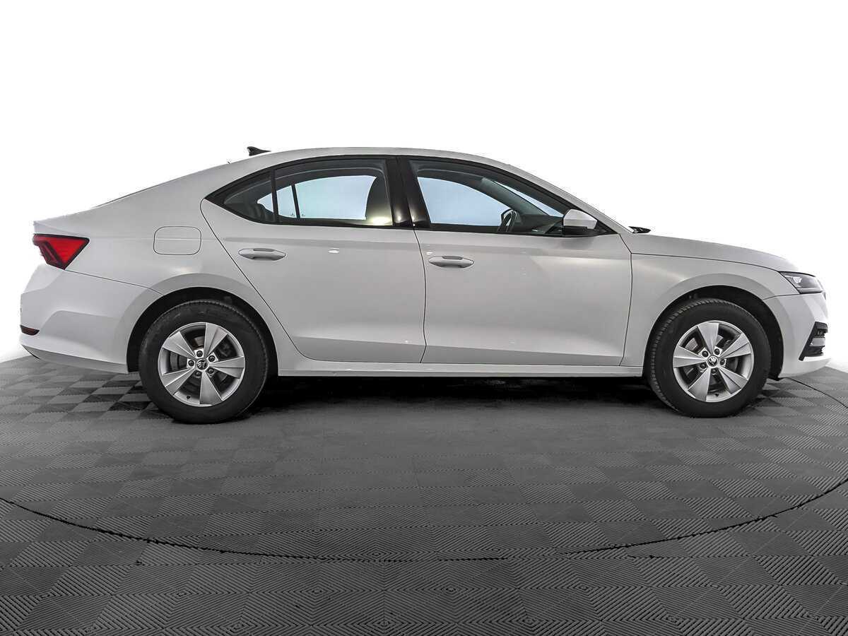 Купить Skoda Octavia, 2021, 47 804 км, фото №4