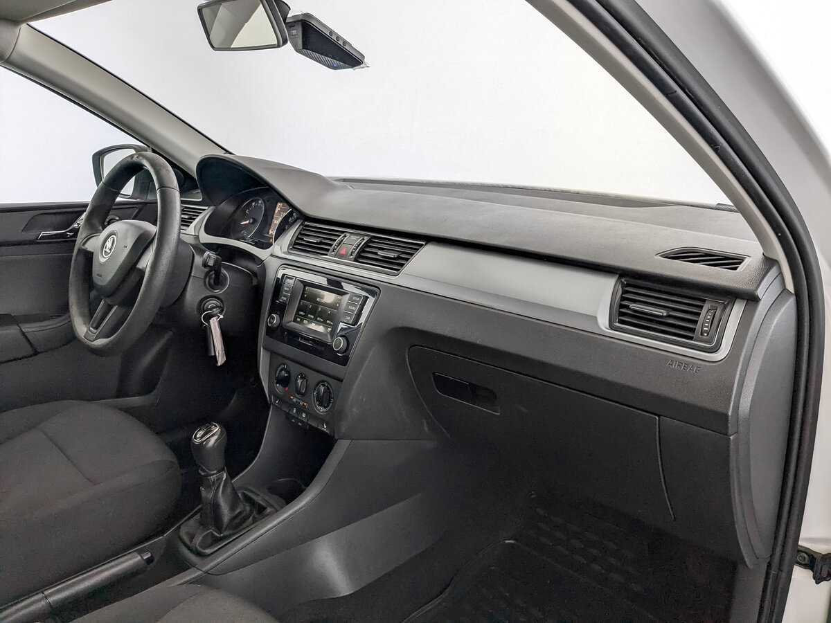 Купить Skoda Rapid, 2017, 110 902 км, фото №11