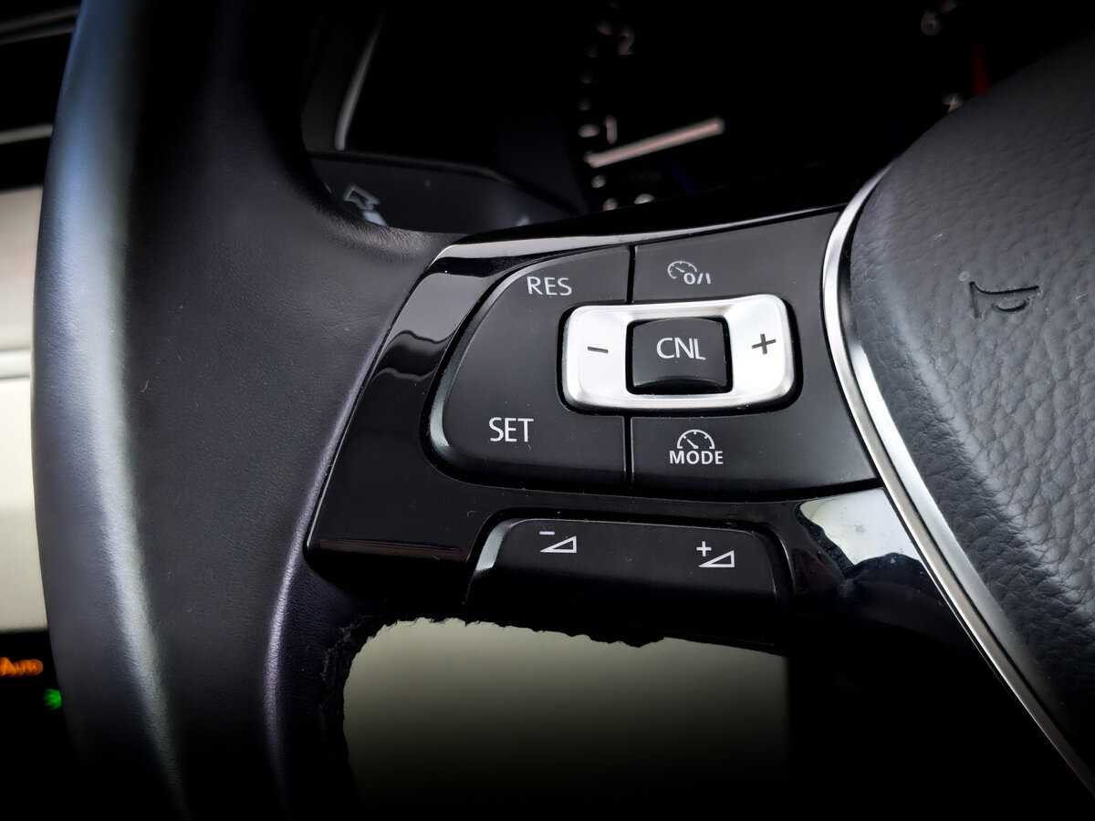 Купить Volkswagen Passat, 2017, 75 878 км, фото №28