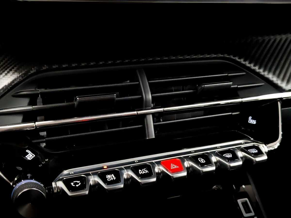 Купить Peugeot 2008 6AT, 2022, 16 797 км, фото №22