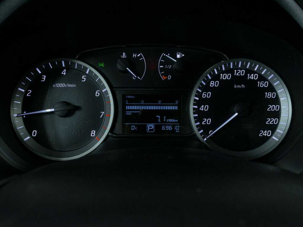 Купить Nissan Tiida, 2015, 69 539 км, фото №11