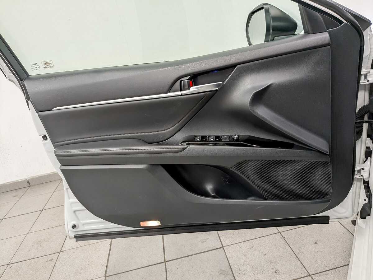 Купить Toyota Camry, 2019, 136 680 км, фото №17