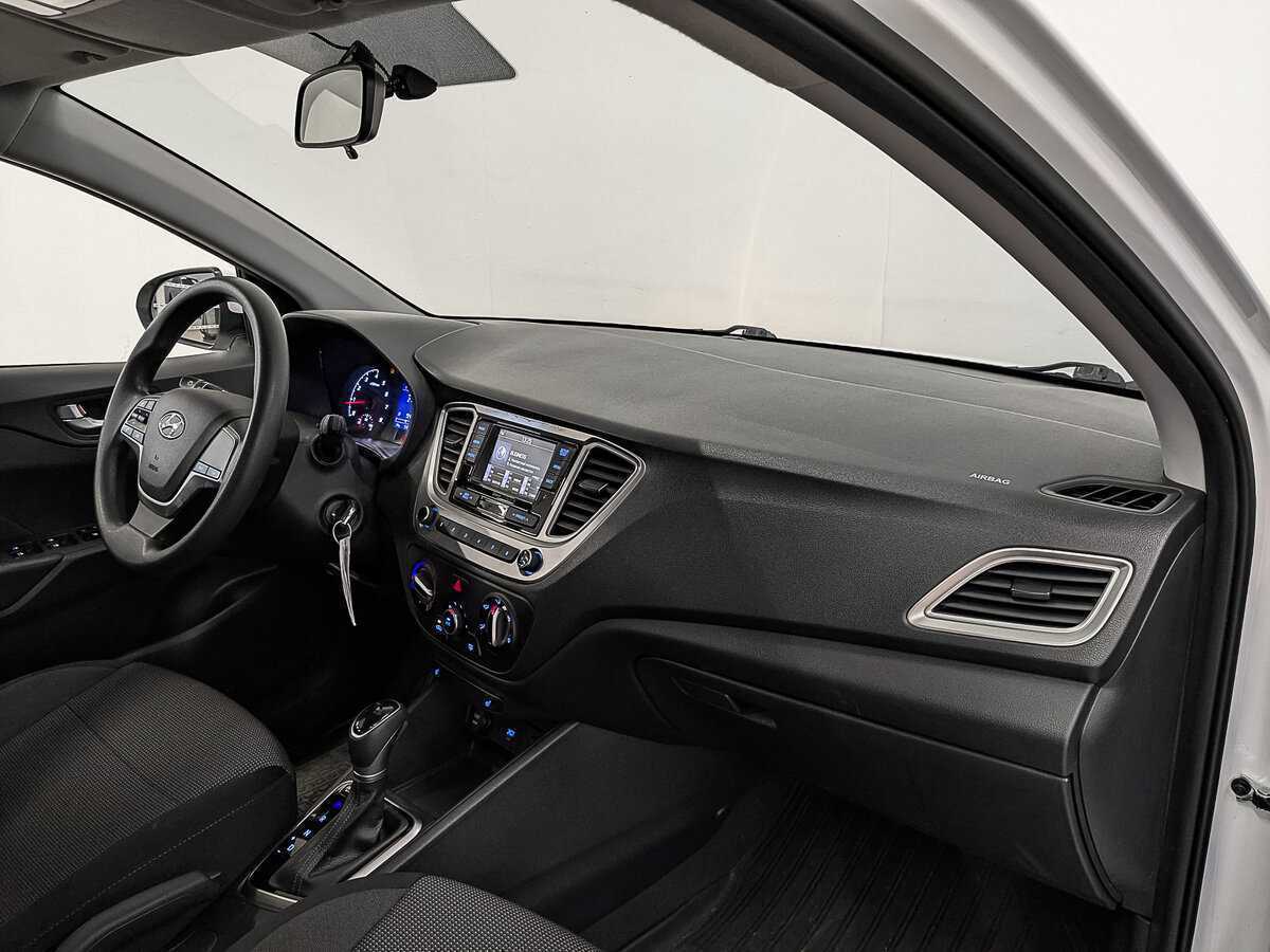 Купить Hyundai Solaris, 2021, 54 912 км, фото №11