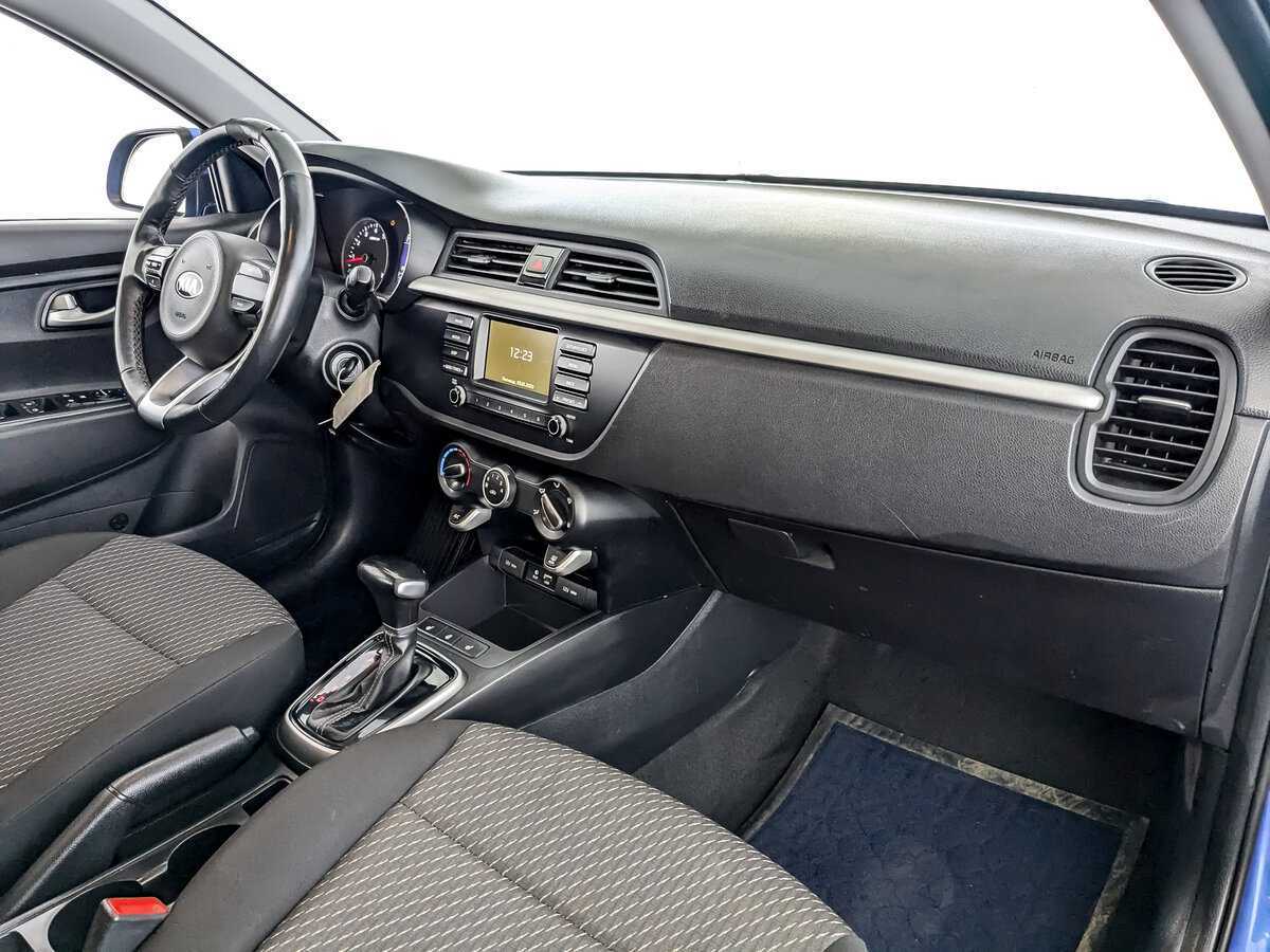 Купить Kia Rio X-Line, 2019, 183 739 км, фото №11