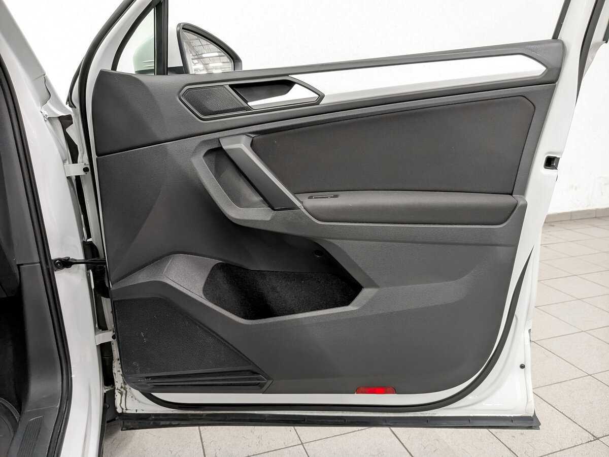 Купить Volkswagen Tiguan, 2021, 153 828 км, фото №22