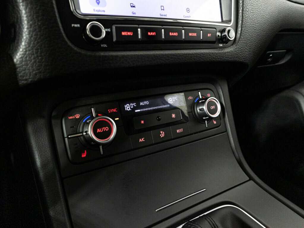 Купить Volkswagen Touareg, 2013, 230 000 км, фото №15