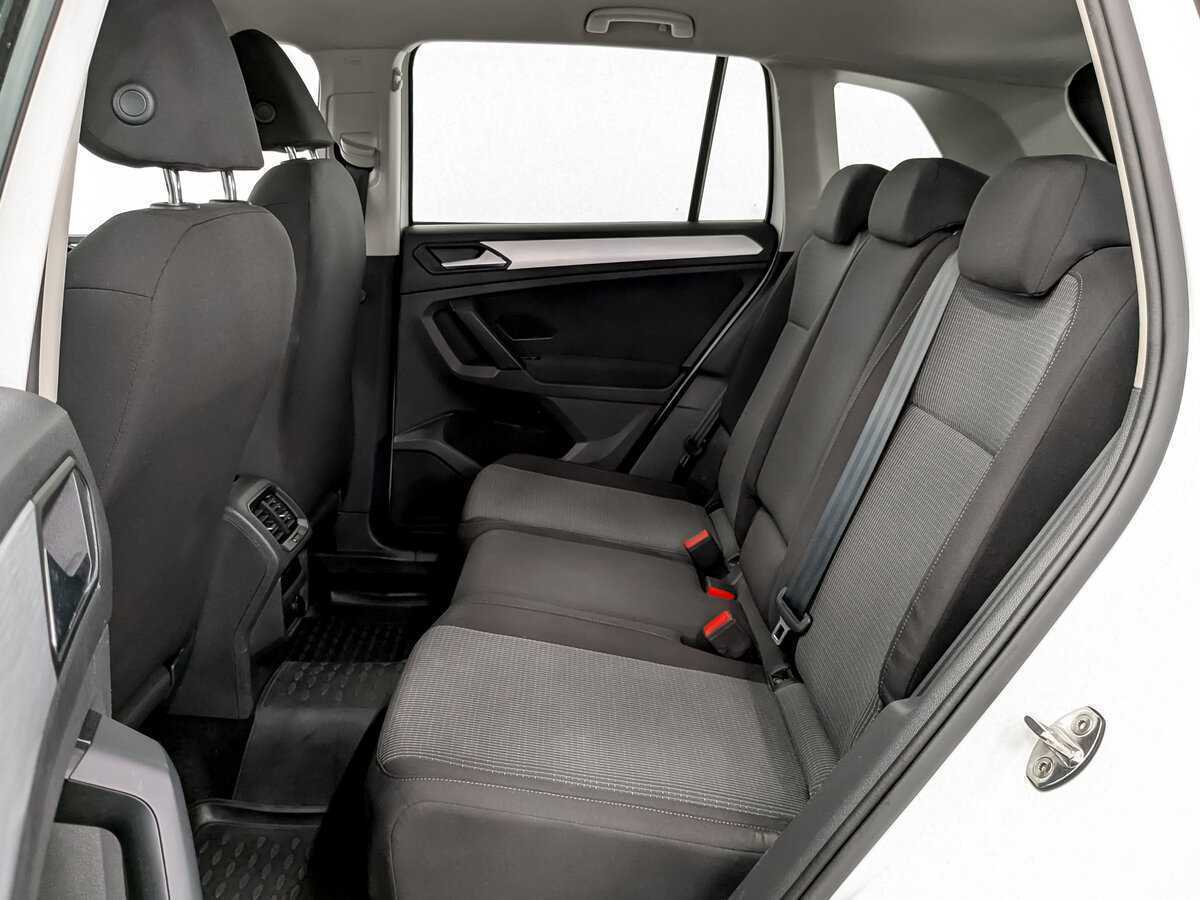 Купить Volkswagen Tiguan, 2021, 125 676 км, фото №12