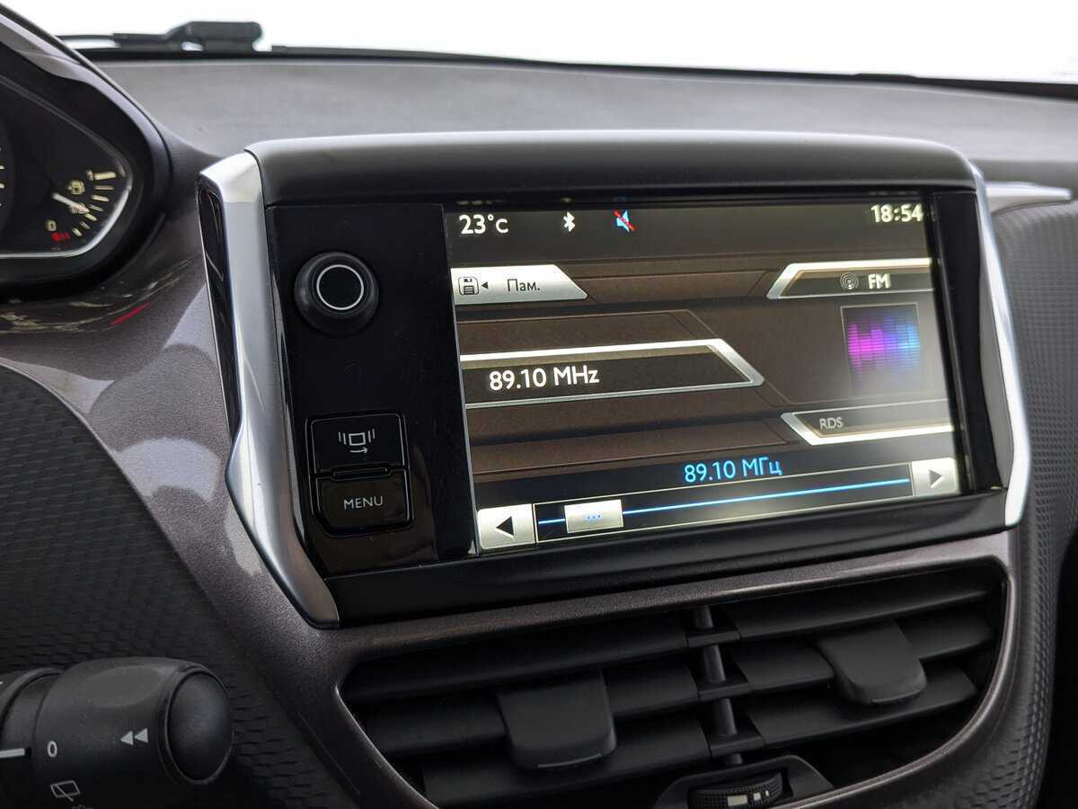 Купить Peugeot 2008, 2014, 113 475 км, фото №26