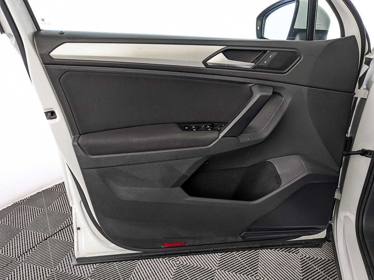 Купить Volkswagen Tiguan, 2018, 96 941 км, фото №17