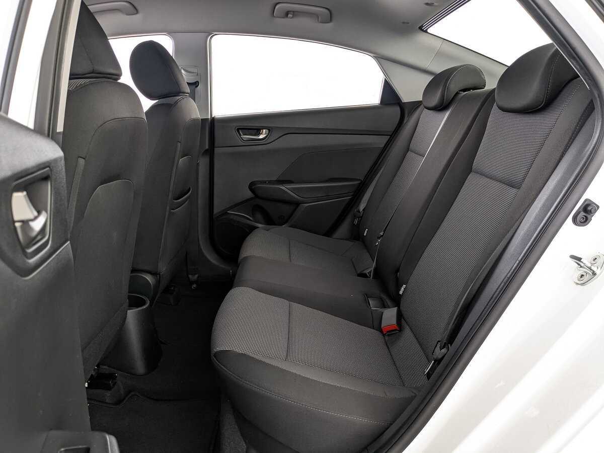 Купить Hyundai Solaris, 2017, 147 719 км, фото №16