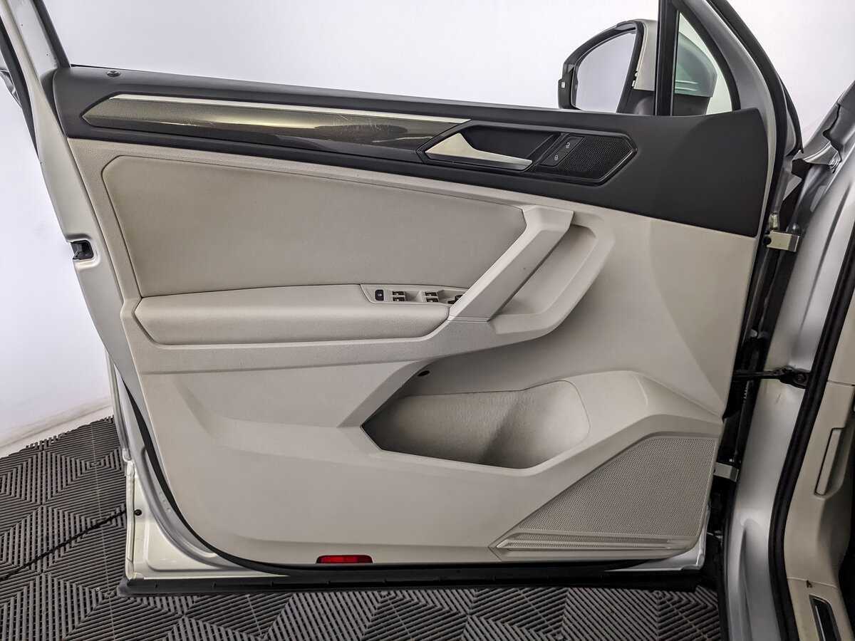 Купить Volkswagen Tiguan, 2017, 213 417 км, фото №19