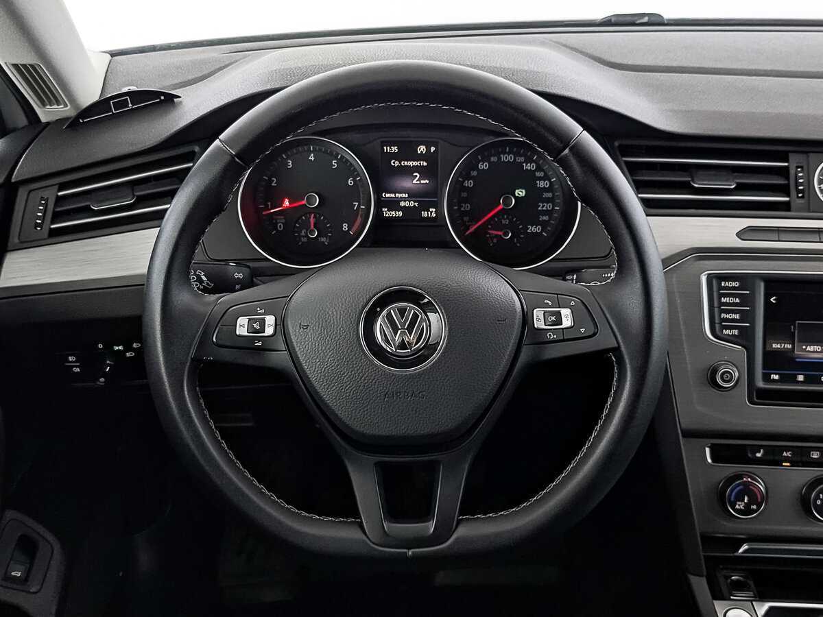 Купить Volkswagen Passat, 2017, 120 532 км, фото №22