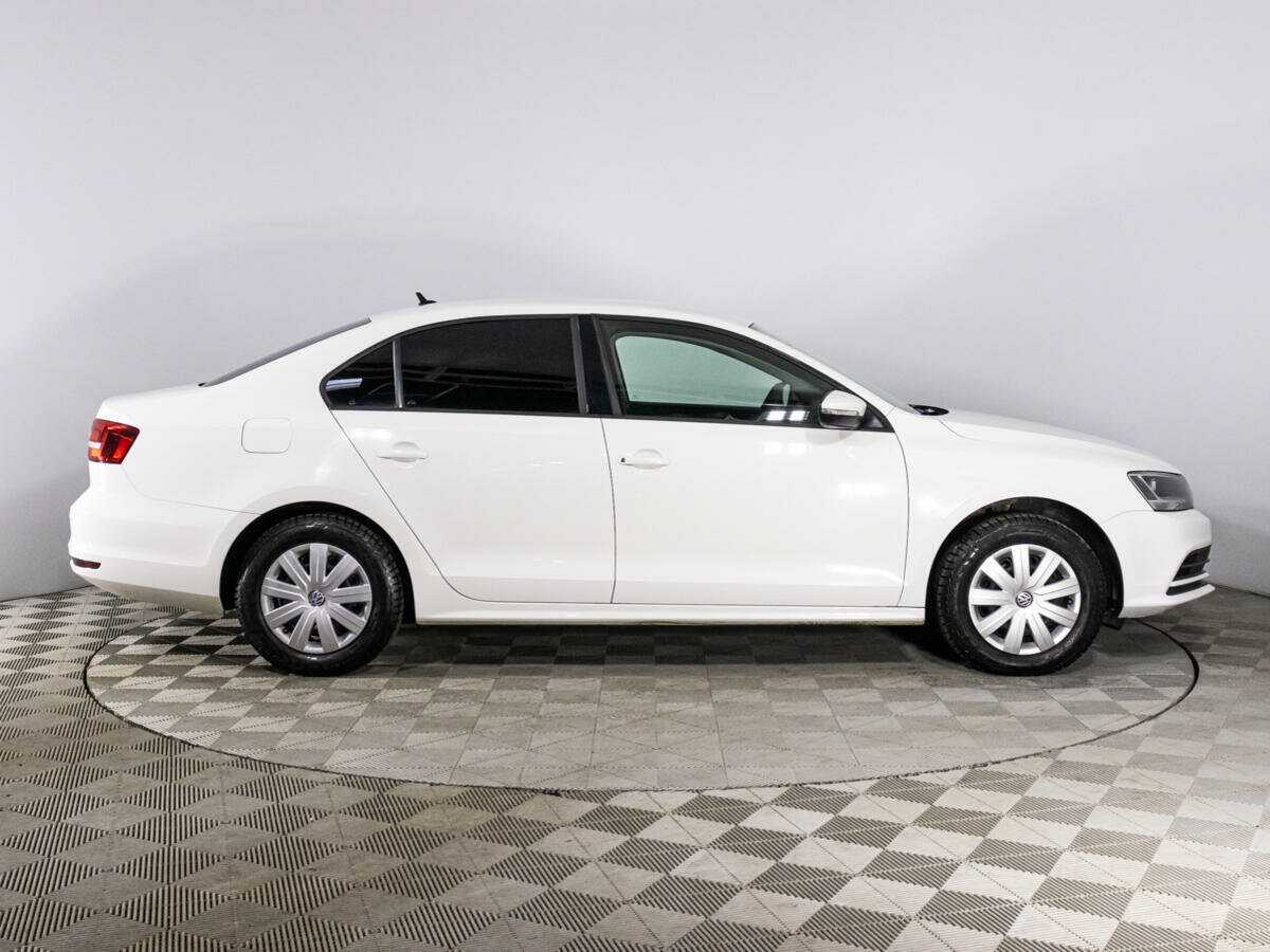 Купить Volkswagen Jetta, 2015, 63 829 км, фото №4