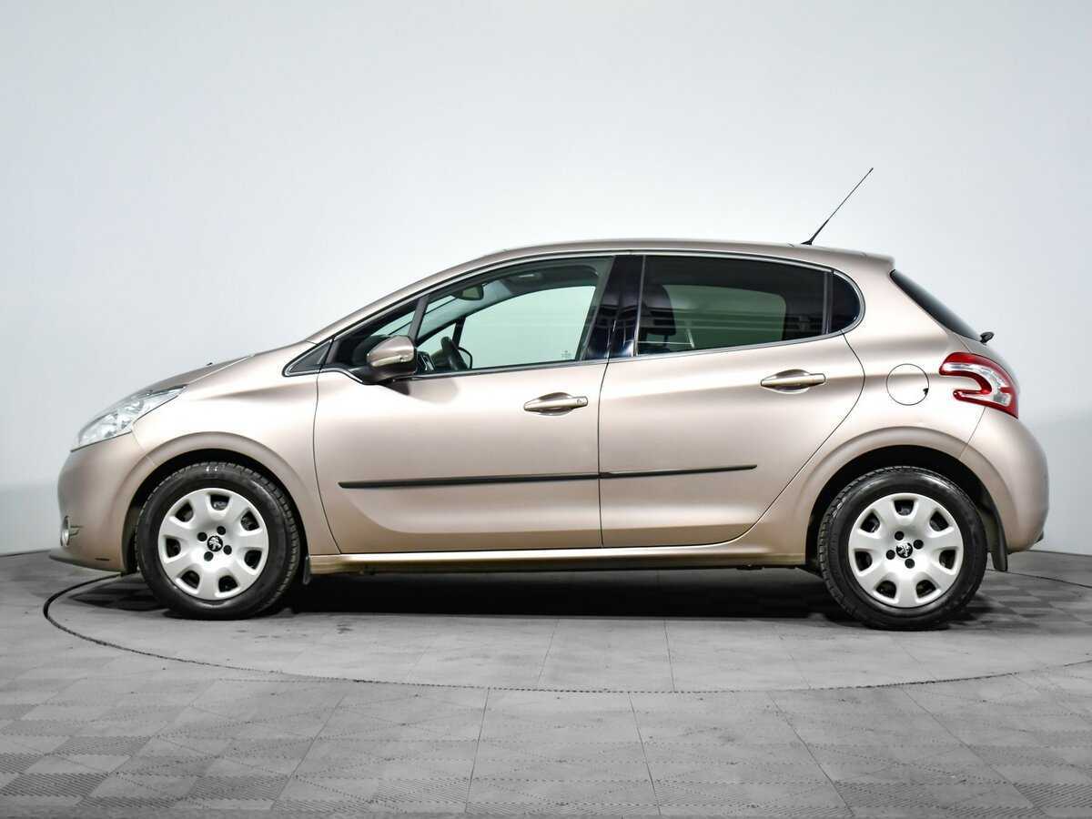 Купить Peugeot 208, 2014, 68 000 км, фото №8