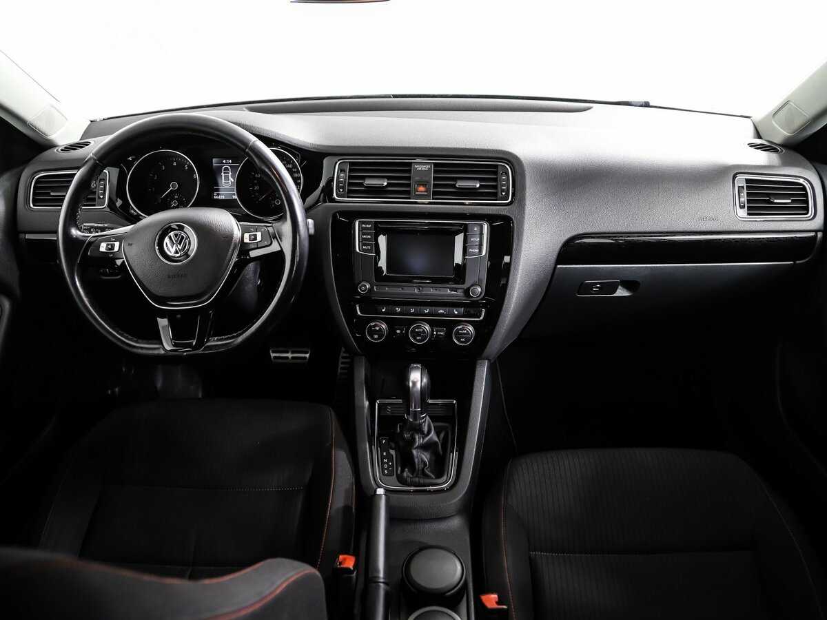 Купить Volkswagen Jetta, 2017, 66 437 км, фото №11