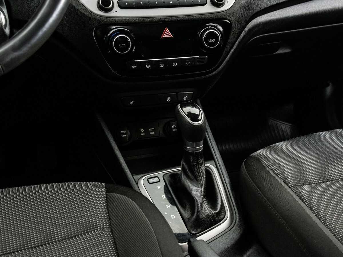 Купить Hyundai Solaris, 2017, 82 080 км, фото №12