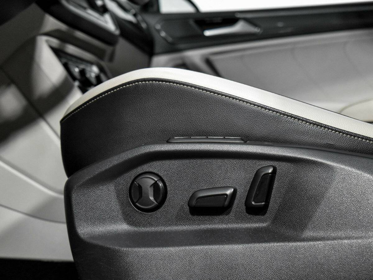 Купить Volkswagen Tiguan, 2017, 124 553 км, фото №16