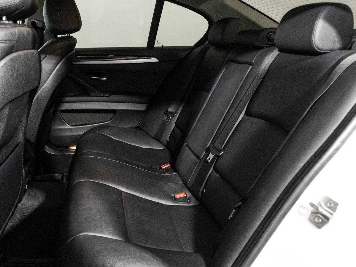 Купить BMW 5 серии 520i, 2014, 146 115 км, фото №10