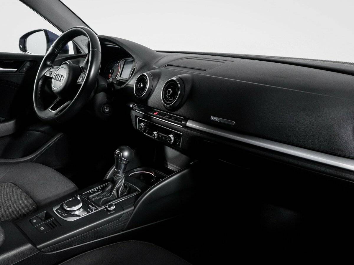 Купить Audi A3, 2018, 88 600 км, фото №9