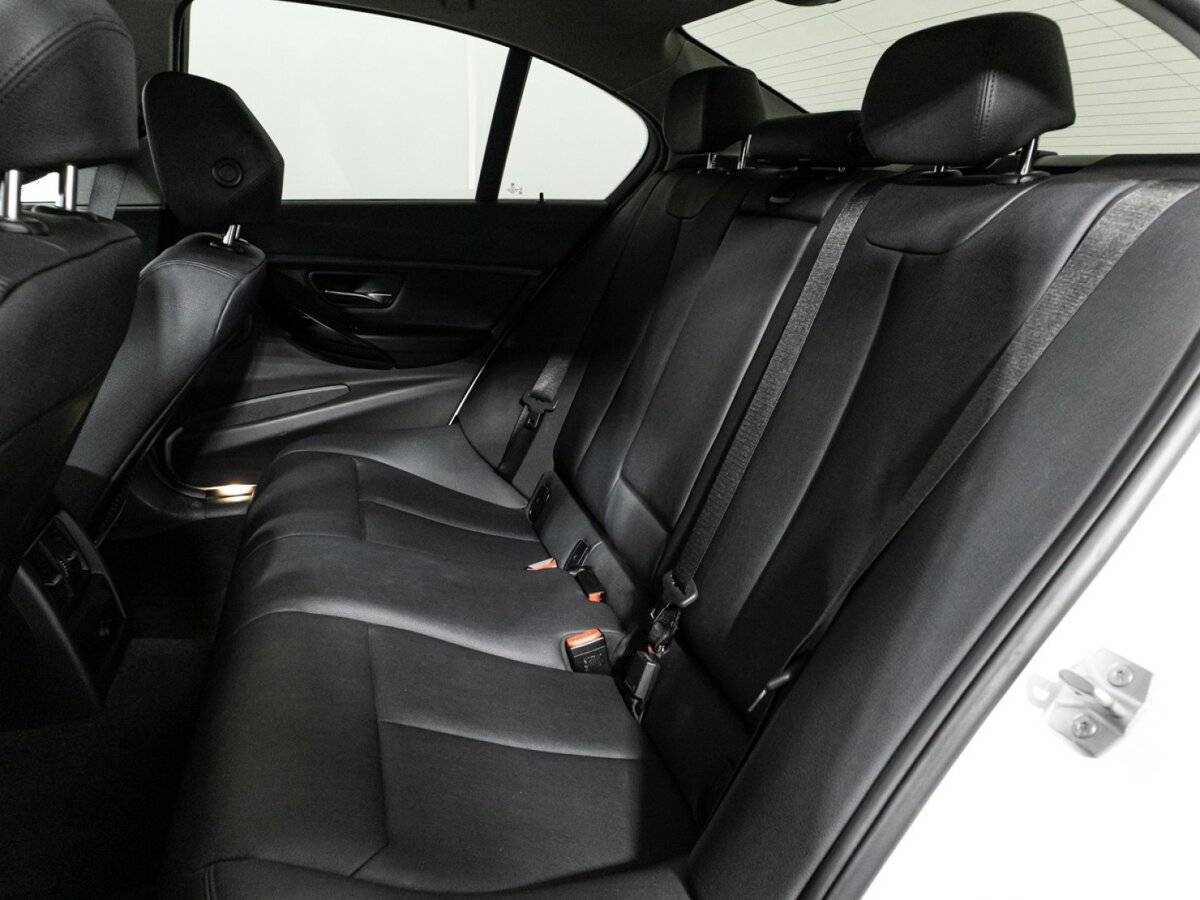 Купить BMW 3 серии 318i, 2017, 56 783 км, фото №10