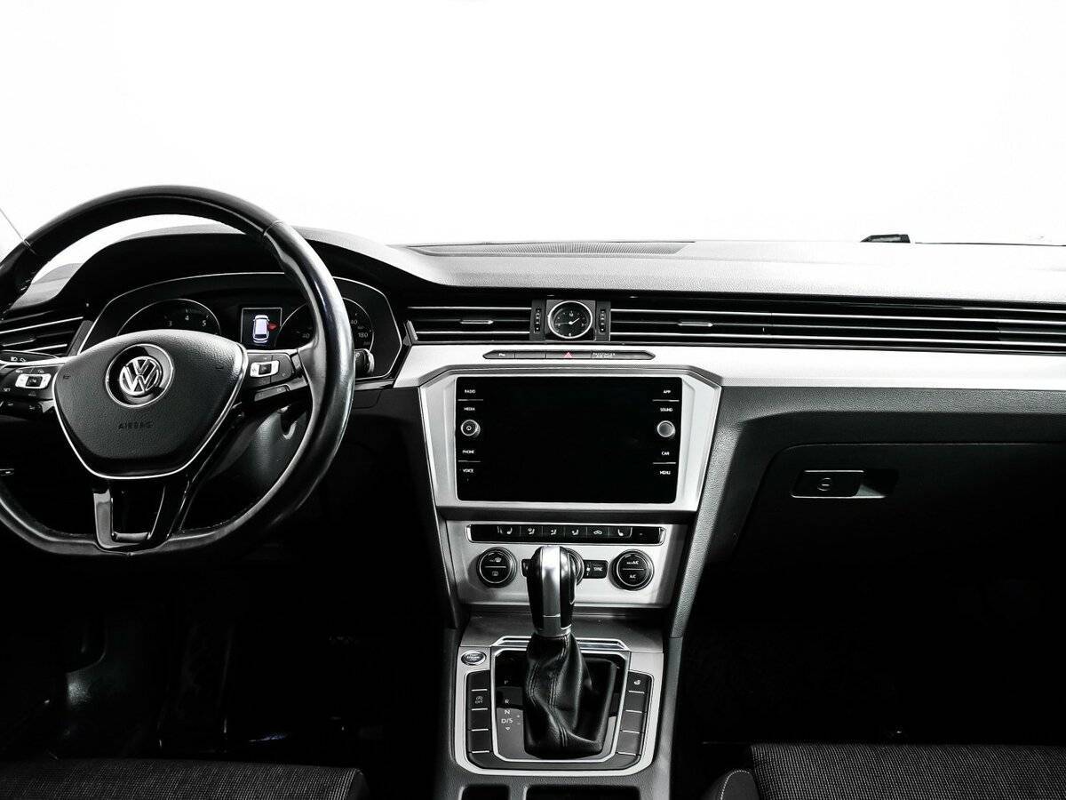 Купить Volkswagen Passat, 2018, 176 549 км, фото №11