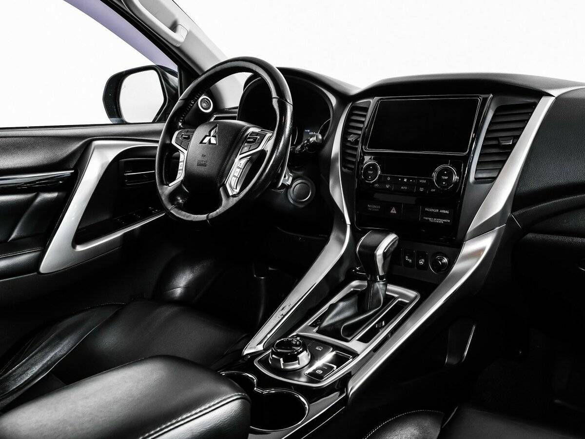 Купить Mitsubishi Pajero Sport, 2017, 130 600 км, фото №9