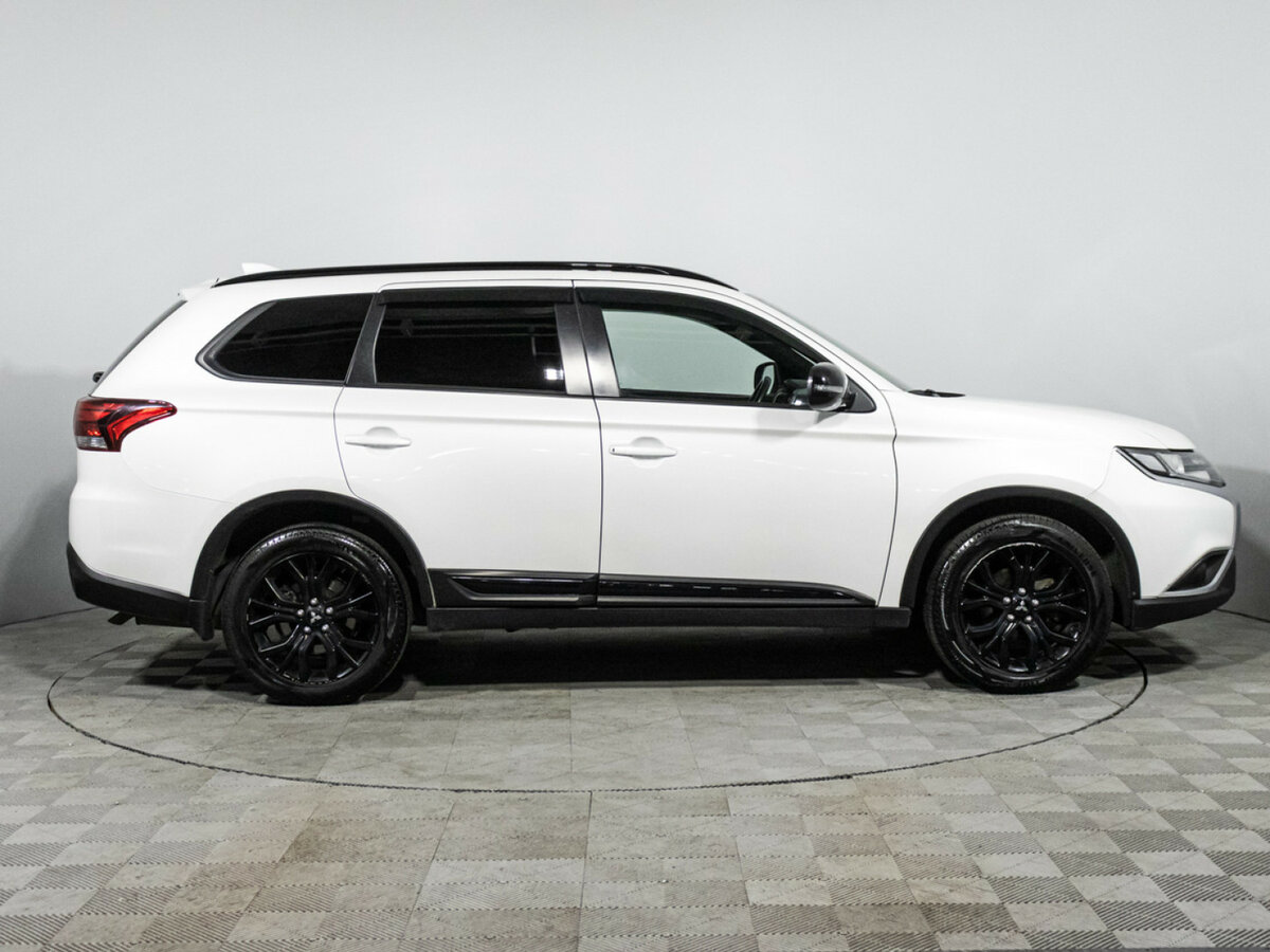 Купить Mitsubishi Outlander III Рестайлинг 3, 2021, 84 196 км, фото №4